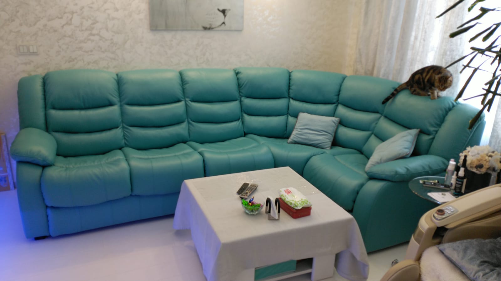 Перетяжка дивана на дому. ЮВАО Москвы